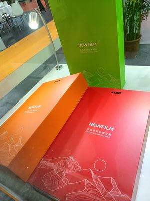 Ein guter Preis. Maßgeschneiderte Dicke Umweltschonendes Verpackungsmaterial in recycelter glänzender Farbe Breite 1920mm Umweltschonend Online