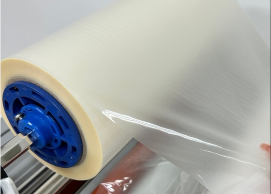 Good price Umweltschutzlack 18 μm Nano-keramisch verstärkte BOPP Ra 0,12 μm für Präzisionsbildschirmdruck Punktegewinn 5% Online
