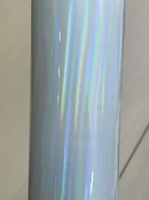 Good price 23mic Holographische Wärmelaminierungsfolie Schöne Lichteinbrechungswirkung Für Verpackungsdekoration Online