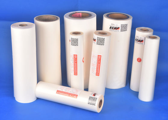 Good price 125 Mic Glossy 3 Zoll-heißes Schmelzlaminierungs-Film 2000m HAUSTIER schützende EVA Online